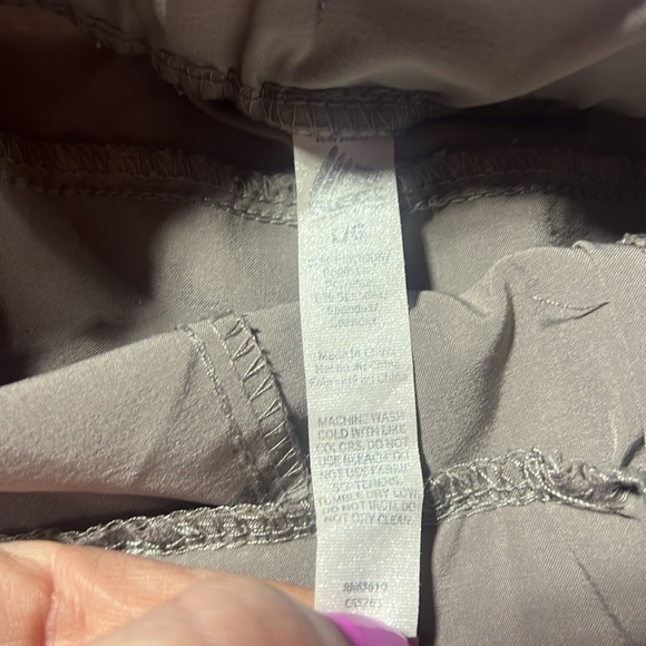 Athletic shorts - Picture 2 of 7